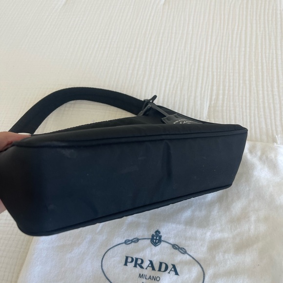 Re-Nylon Prada Re-Edition 2000 mini-bag - Picture 4 of 7